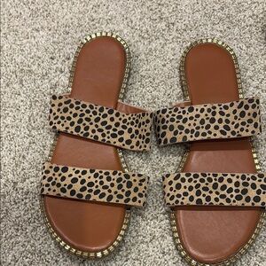 Source Unknown Spotted Tan Sandals